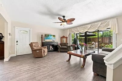 126 Weybridge Circle #B, Royal Palm Beach, FL 33411 - Photo 3