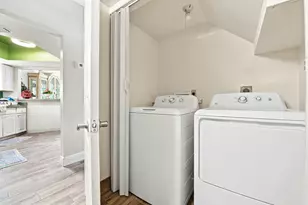 126 Weybridge Cir, Royal Palm Beach, FL 33411 - Photo 27