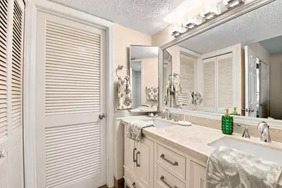 126 Weybridge Circle #B, Royal Palm Beach, FL 33411 - Photo 37
