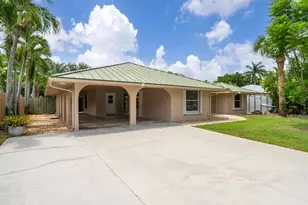 1045 Coral Dr, Boynton Beach, FL 33426 - Photo 3