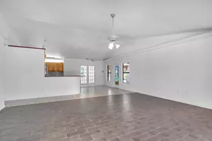 1045 Coral Dr, Boynton Beach, FL 33426 - Photo 9