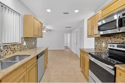 4135 Bay Laurel Way, Boca Raton, FL 33487 - Photo 15