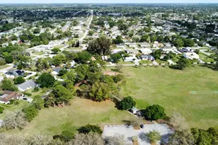361 NW Friar St, Port Saint Lucie, FL 34983 - Photo 9