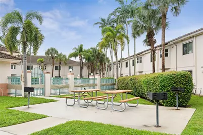 2173 NW 78th Avenue, Pembroke Pines, FL 33024 - Photo 15