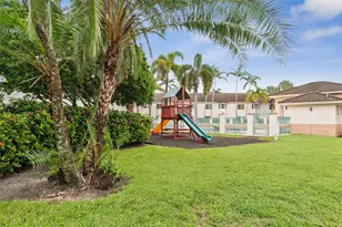 2173 NW 78th Ave, Pembroke Pines, FL 33024 - Photo 13