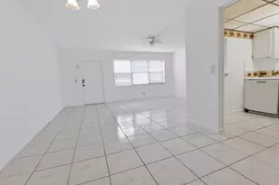 264 Northampton N, West Palm Beach, FL 33417 - Photo 5