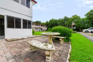 264 Northampton N, West Palm Beach, FL 33417 - Photo 15
