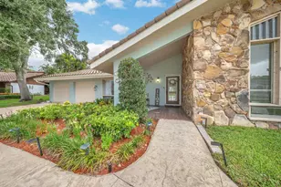 9651 Conchshell Manor, Plantation, FL 33324 - Photo 3
