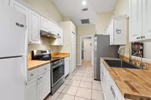 718 SW Abraham Ave, Port Saint Lucie, FL 34953 - Photo 9