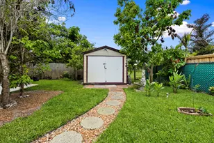 718 SW Abraham Ave, Port Saint Lucie, FL 34953 - Photo 39