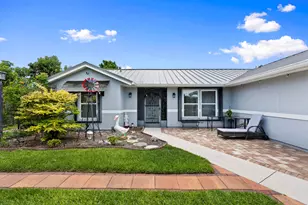 718 SW Abraham Ave, Port Saint Lucie, FL 34953 - Photo 5