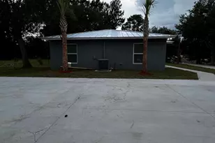 325 N 14th N St, Fort Pierce, FL 34950 - Photo 1