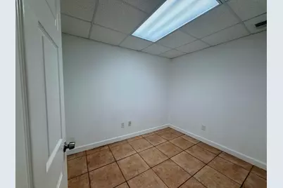 407 NW 10th Terrace #407, Hallandale Beach, FL 33009 - Photo 9