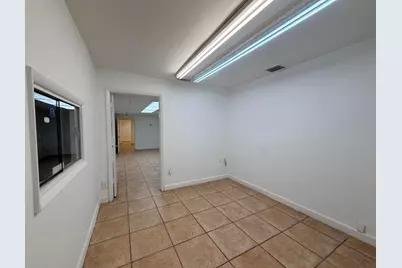 407 NW 10th Terrace #407, Hallandale Beach, FL 33009 - Photo 5