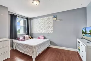 4737 Grapevine Wy, Davie, FL 33331 - Photo 25