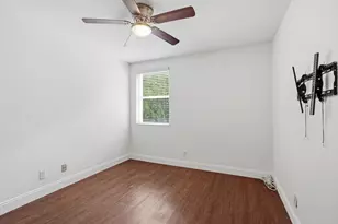 10729 Edinburgh St, Cooper City, FL 33026 - Photo 29