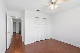 10729 Edinburgh St, Cooper City, FL 33026 - Photo 33