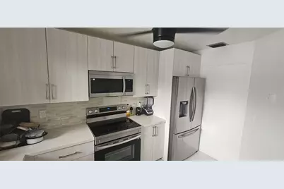 2262 Discovery Circle, Deerfield Beach, FL 33442 - Photo 23