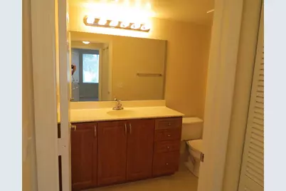 6492 Emerald Dunes Drive #203, West Palm Beach, FL 33411 - Photo 7