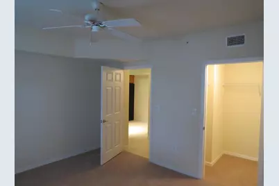 6492 Emerald Dunes Drive #203, West Palm Beach, FL 33411 - Photo 11