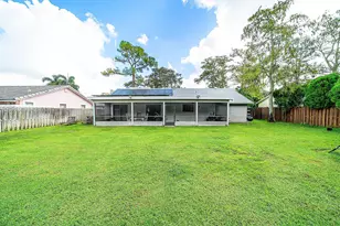 1252 Raintree Ln, Wellington, FL 33414 - Photo 33