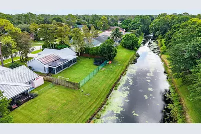 1252 Raintree Lane, Wellington, FL 33414 - Photo 47