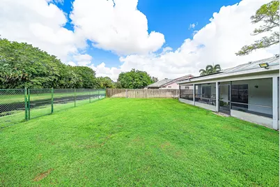 1252 Raintree Lane, Wellington, FL 33414 - Photo 33