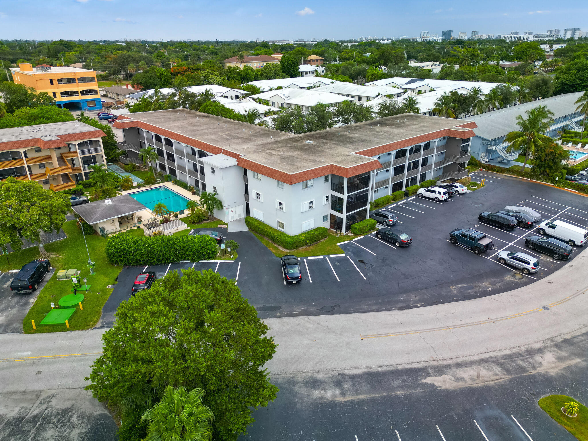 651 Pine Dr #201 - 651 Pine Dr #201, Pompano Beach, FL 33060 Luxury Property | Jose Angel Pina