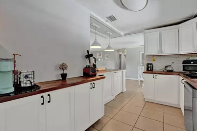 2161 NW 84th Way, Sunrise, FL 33322 - Photo 7