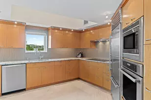 300 SE 5th Ave, Boca Raton, FL 33432 - Photo 11