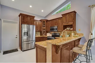 7204 Ashford Lane, Boynton Beach, FL 33472 - Photo 13