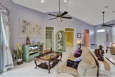 7204 Ashford Lane, Boynton Beach, FL 33472 - Photo 9