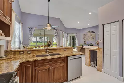 7204 Ashford Lane, Boynton Beach, FL 33472 - Photo 17