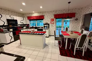 10319 Grove St, Cooper City, FL 33328 - Photo 11