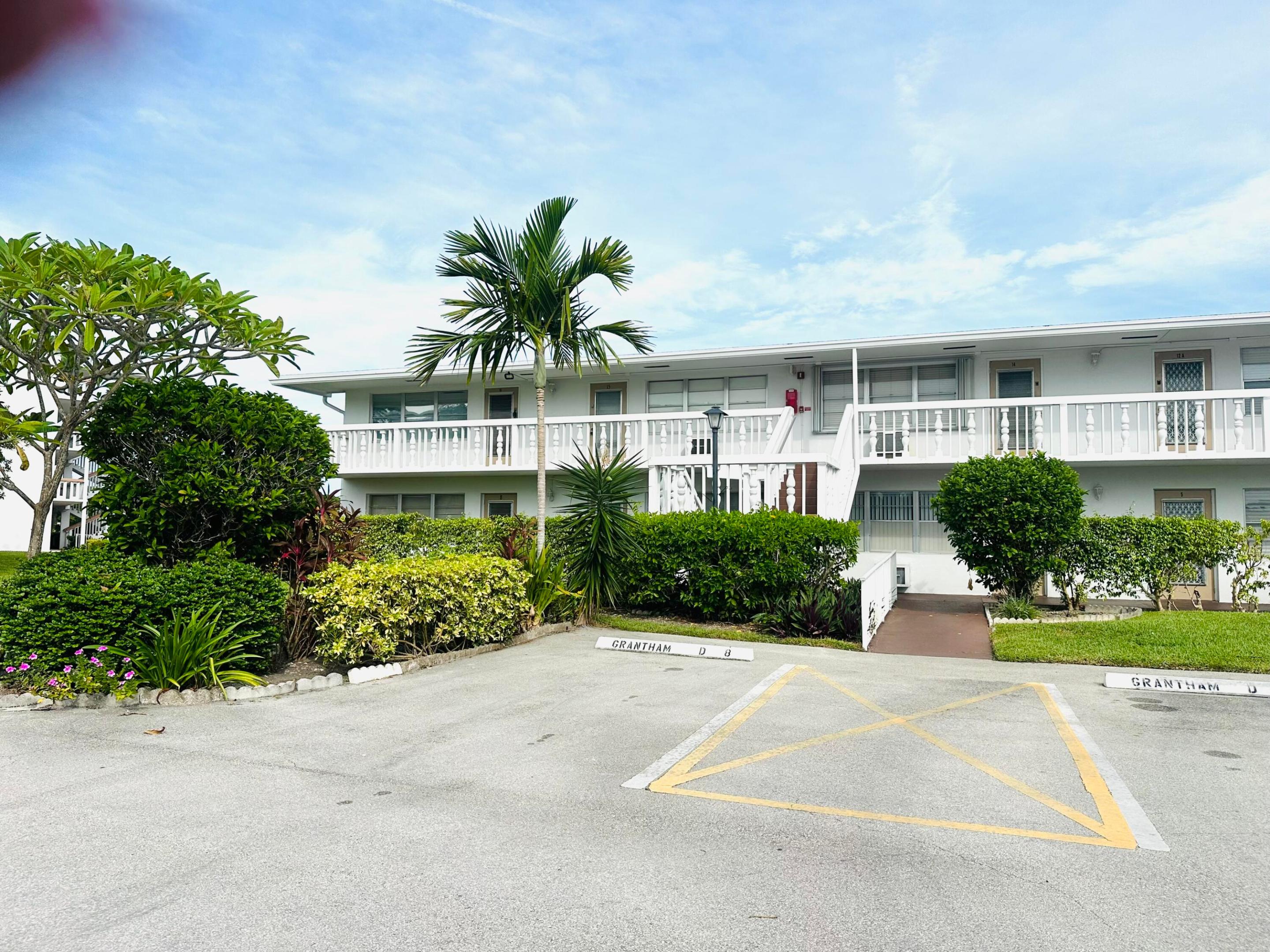 8 Grantham D - 8 Grantham D, Deerfield Beach, FL 33442 Luxury Property | Jose Angel Pina