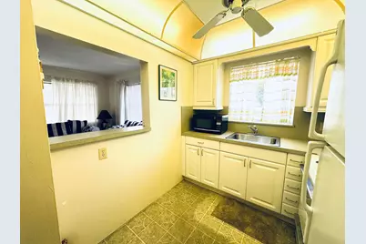 8 Grantham D, Deerfield Beach, FL 33442 - Photo 11
