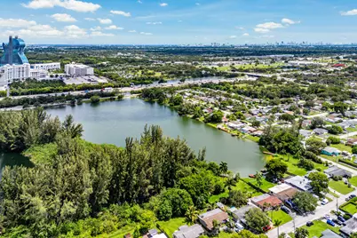 5811 SW 53rd Terrace, Davie, FL 33314 - Photo 37