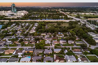 5811 SW 53rd Terrace, Davie, FL 33314 - Photo 41
