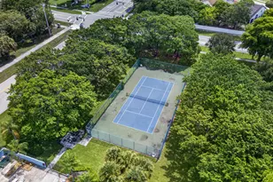 4858 Classic Dr, West Palm Beach, FL 33417 - Photo 9