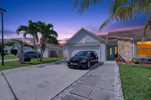 4858 Classic Dr, West Palm Beach, FL 33417 - Photo 3
