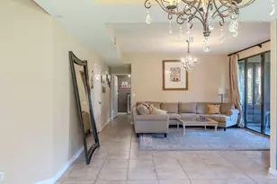 10527 NW 10th St, Plantation, FL 33322 - Photo 3