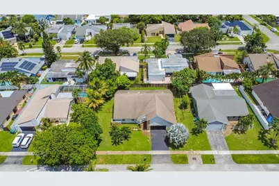 7461 NW 35th Street, Lauderhill, FL 33319 - Photo 5