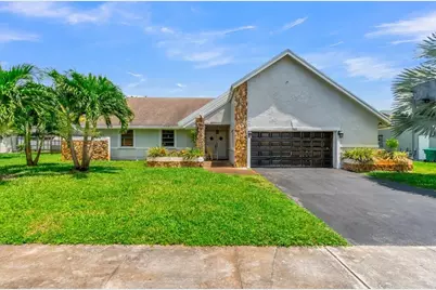7461 NW 35th Street, Lauderhill, FL 33319 - Photo 3
