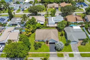 7461 NW 35th St, Lauderhill, FL 33319 - Photo 5