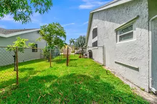7461 NW 35th St, Lauderhill, FL 33319 - Photo 37