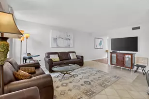 3604 Bridgewood Dr, Boca Raton, FL 33434 - Photo 7