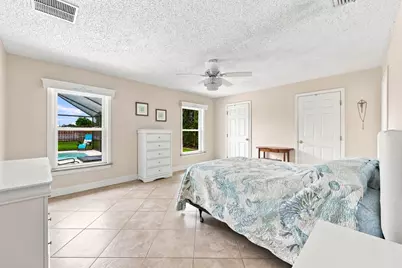 381 NE Surfside Avenue, Port Saint Lucie, FL 34983 - Photo 27
