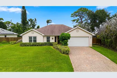 381 NE Surfside Avenue, Port Saint Lucie, FL 34983 - Photo 7