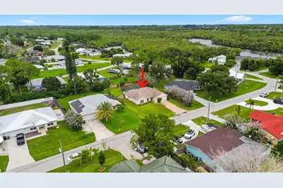 381 NE Surfside Avenue, Port Saint Lucie, FL 34983 - Photo 57