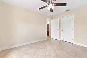 381 NE Surfside Ave, Port Saint Lucie, FL 34983 - Photo 27